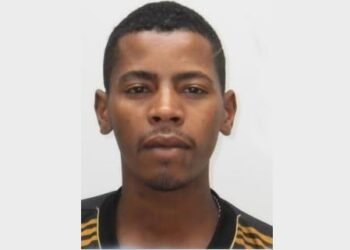 Jovem é esfaqueado e morto no bairro Vila Brasil