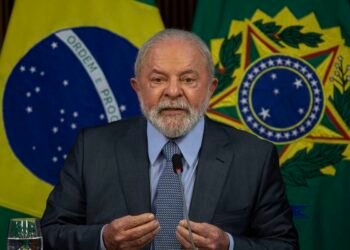 Retomada de programas e revisão de medidas marcam 100 dias de Lula