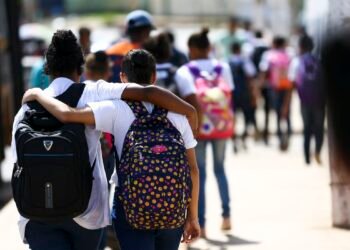 Violência nas escolas: como falar com crianças e adolescentes