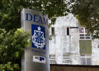 Lula sanciona funcionamento 24 horas de delegacias da mulher e programa de combate ao assédio sexual