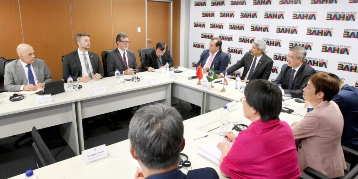 Jerônimo recebe embaixador chinês para debater projetos e mais investimentos para a Bahia