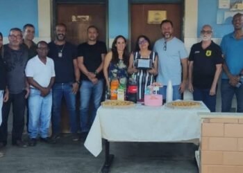 Agente Investigadora se aposenta e recebe homenagem da Polícia Civil de Barreiras