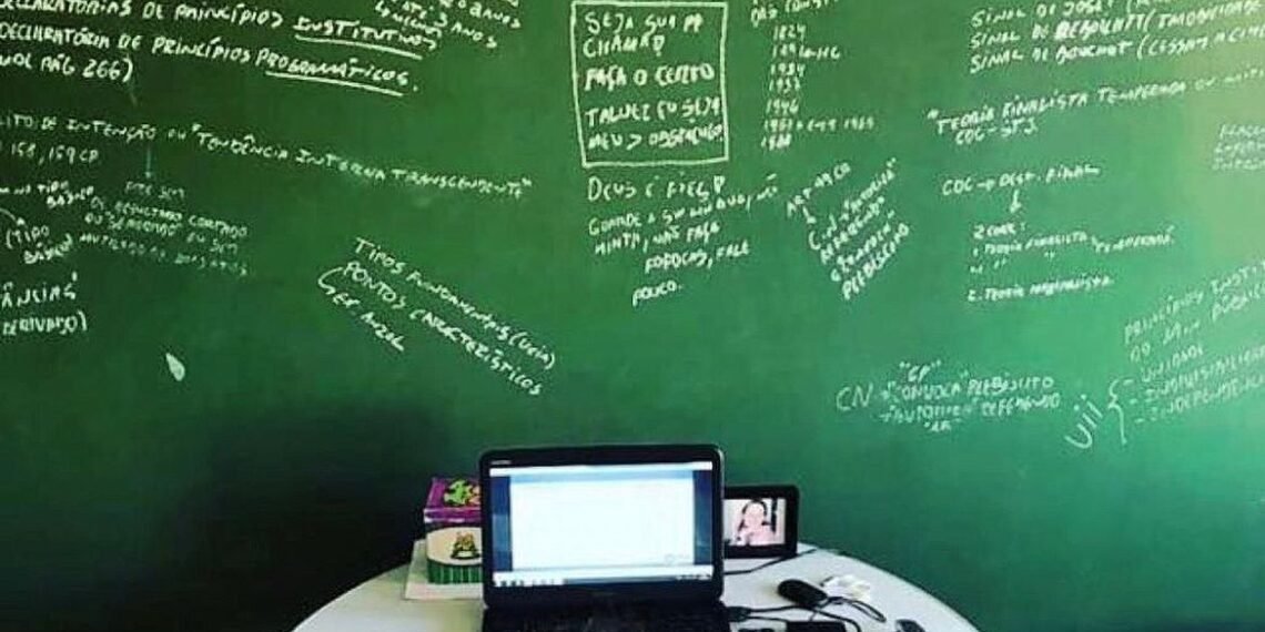 Oferta de 10 mil vagas traz expectativa para os concurseiros