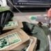 PRF apreende cocaína marcada com “nota de Dólar do Pablo Escobar”no Oeste da Bahia