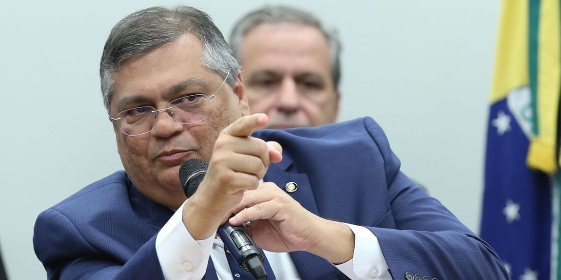 Só teremos escolas seguras com regulação da internet, diz ministro