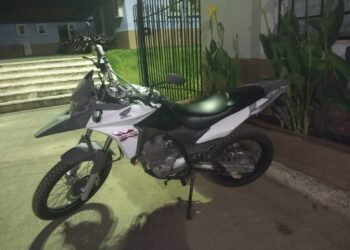 Motociclista é preso por fazer manobras perigosas e pegas na zona rural de Barreiras