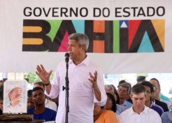 Obras de educação, esporte e segurança são entregues pelo Governo do Estado em Serrinha