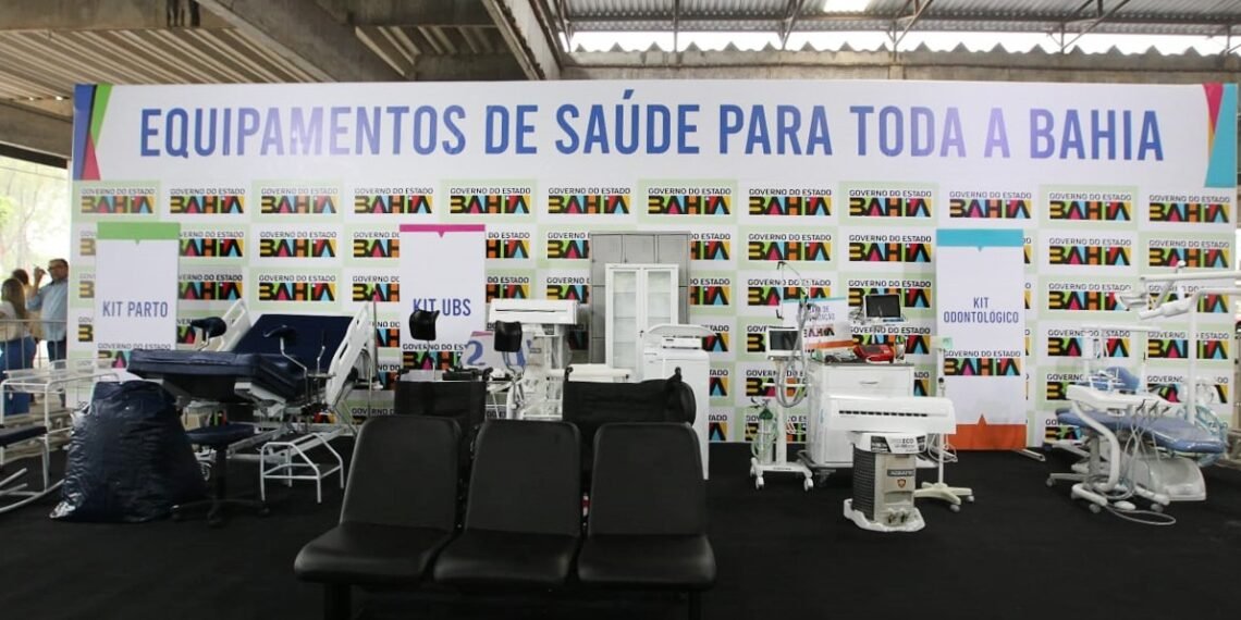 Jerônimo reúne 188 prefeitos e entrega R$ 37 milhões em equipamentos para a saúde