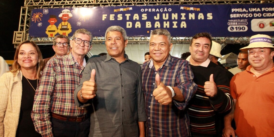 Jerônimo Rodrigues destaca aquecimento da economia durante participação na festa de São João em Senhor do Bonfim