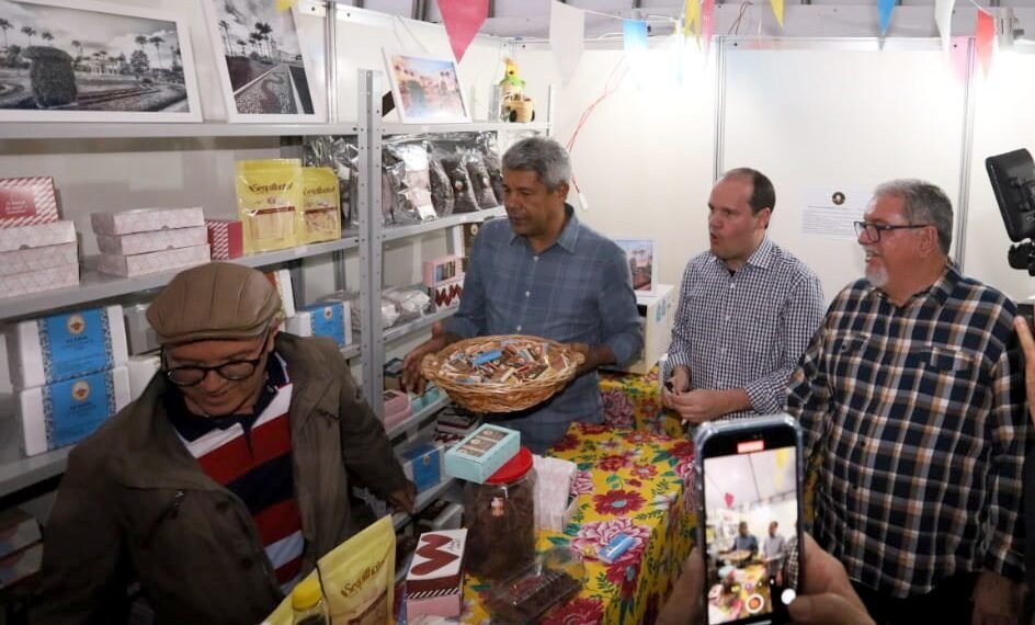 Em Amargosa, governador destaca apoio do Estado para fortalecer a cultura e economia baiana