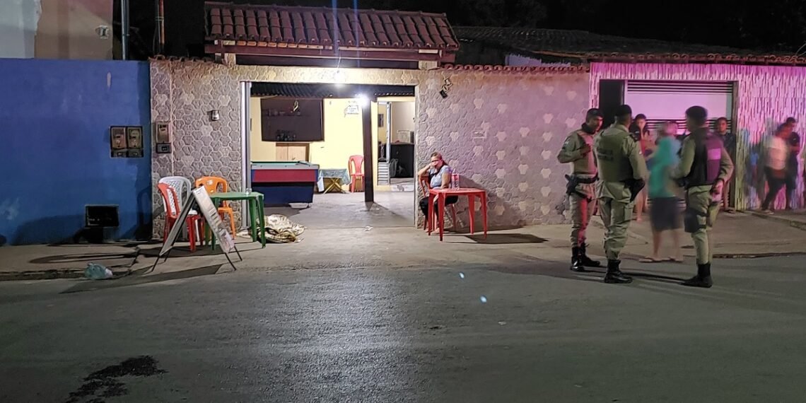 Homem é executado enquanto bebia em um bar no bairro São Pedro
