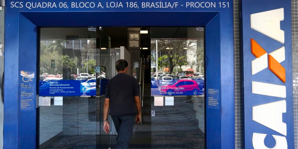 Caixa libera abono salarial para nascidos em setembro e outubro