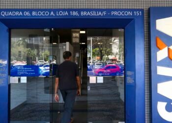 Caixa libera abono salarial para nascidos em setembro e outubro