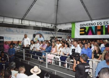 Governo da Bahia e Embasa entregam expansão do sistema de água tratada em Wanderley, no oeste da Bahia