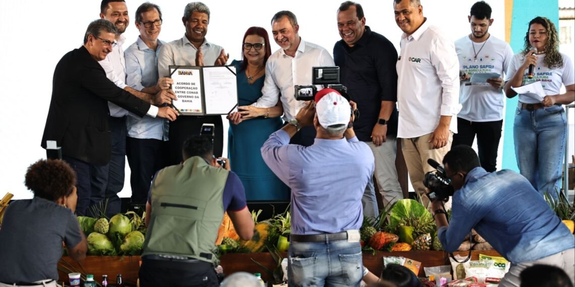 Governo do Estado e Conab assinam acordo de cooperação para consolidar PAA e PNAE nos territórios