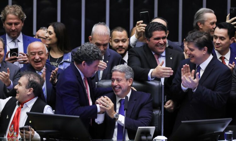 Brasília (DF) 06/07/2023 Comemoração da aprovação em primeiro turno da Reforma Tributária na Câmara dos Deputados.  Foto Lula Marques/ Agência Brasil.