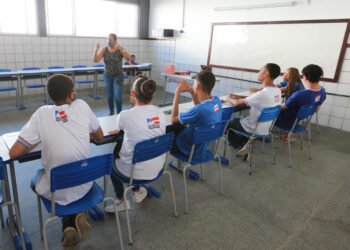 Com projeto enviado à ALBA, Governo propõe estender parte do repasse dos precatórios a todos os profissionais da Educação Básica