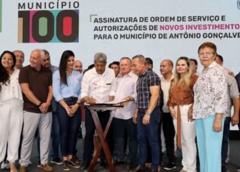 Em menos de oito meses de governo, Jerônimo Rodrigues alcança marca de 100 municípios baianos visitados