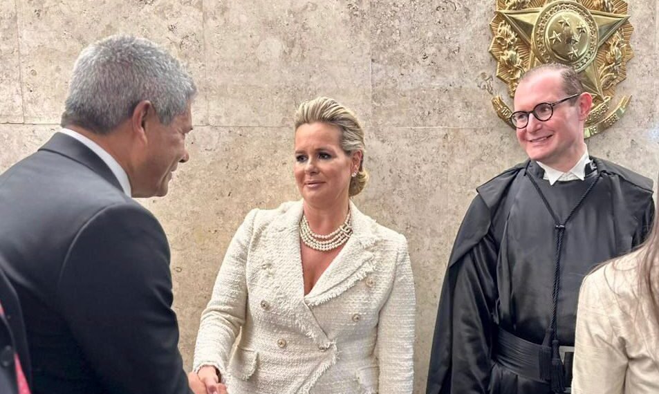 Em Brasília, Jerônimo trata de investimentos para a Bahia e participa das cerimônias de posse de ministros do Turismo e do STF