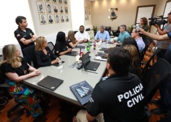 Governador realiza reuniões com órgãos estaduais envolvidos na investigação do caso Mãe Bernadete