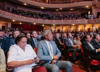 Jerônimo participa do lançamento do Novo PAC do Governo Federal; programa vai investir R$ 119,4 bilhões em obras na Bahia