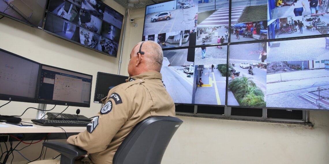 Estado entrega viaturas e outras obras para a Polícia Militar e Corpo de Bombeiros em Teixeira de Freitas; investimento chega a mais de R$ 10 milhões