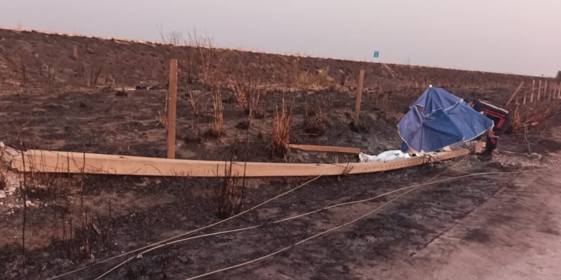 Desabamento de poste de energia elétrica provoca morte de técnico de telecomunicações