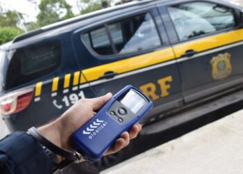 Homem embriagado e portando substâncias ilegais é detido pela PRF após acidente em Barreiras (BA)