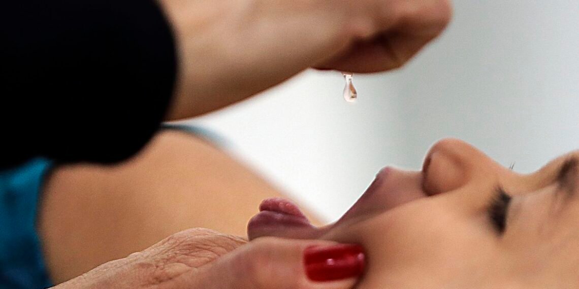 Substituição da gotinha na prevenção à pólio aumentará proteção