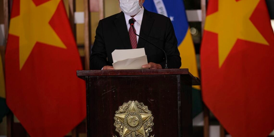 Lula diz que gênero e cor não serão critério para indicação ao STF