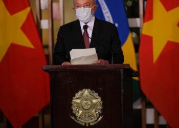 Lula diz que gênero e cor não serão critério para indicação ao STF