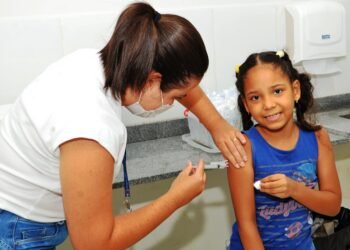 Secretaria Municipal de Saúde realiza dia “D” da Campanha de Multivacinação