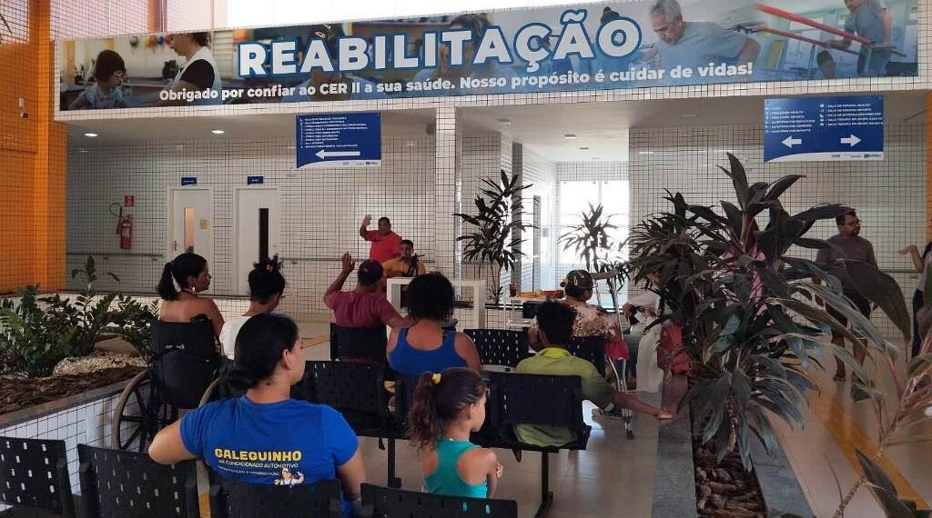 Centro Especializado em Reabilitação de Barreiras realiza entrega de próteses e órteses para usuários da unidade
