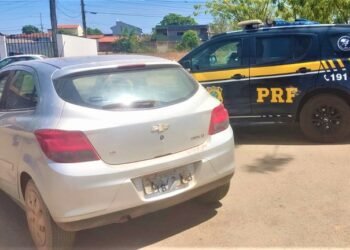 Após comprar carro furtado em borracharia e apresentar CRLV falso, aposentado acaba detido em Barreiras (BA)