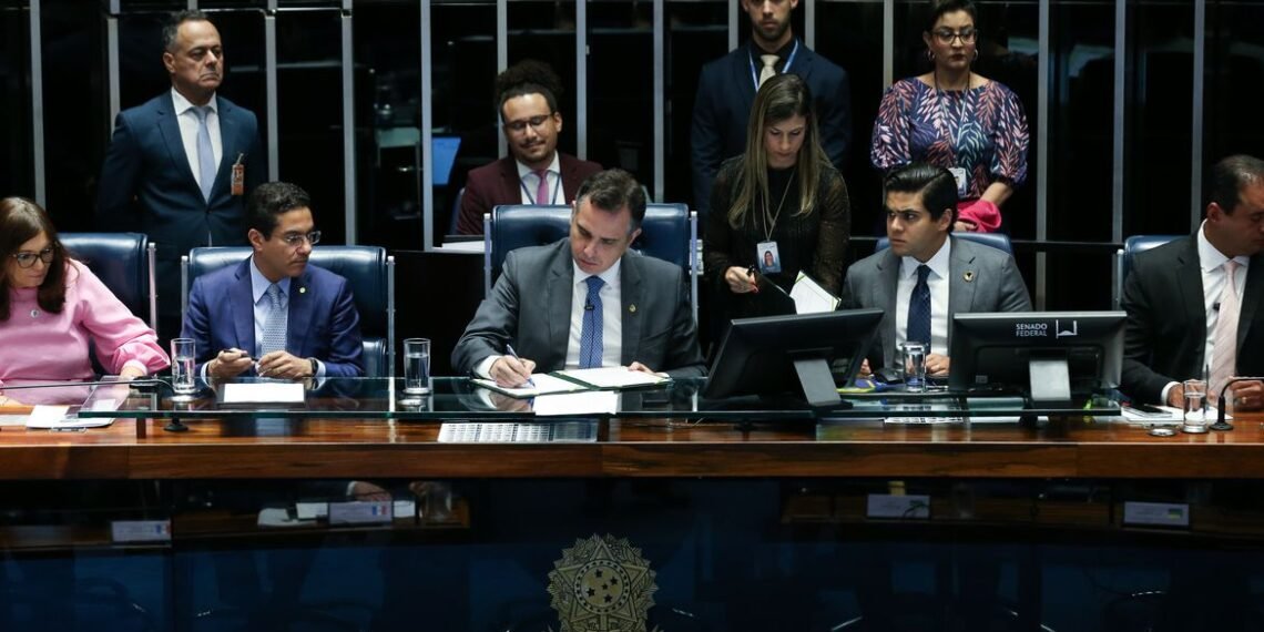 Congresso promulga mudança sobre perda de nacionalidade brasileira