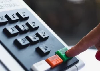 TSE fixa orientações para lives eleitorais de candidatos à reeleição no Poder Executivo; veja regras