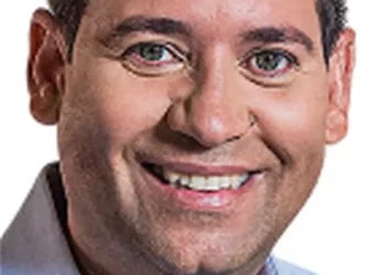 Prefeito de cidade na BA é preso após ser encontrado com armas e drogas durante operação da Polícia Federal