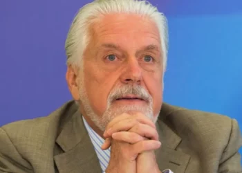 Wagner e Tebet são cotados para cargo de Dino no Ministério da Justiça