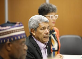 Embaixadores de países africanos são recepcionados pelo governador Jerônimo Rodrigues em Salvado