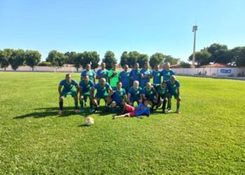 Futebol master: Seleção de Riachão das Neves vence seleção de Formosa do Rio Preto