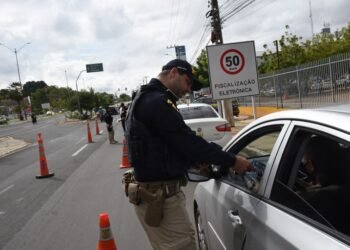 PRF alerta condutores para as mudanças na legislação acerca do exame toxicológico