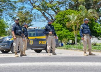 Operação Ano Novo 2023: PRF intensifica fiscalizações durante festejos de virada de ano na Bahia