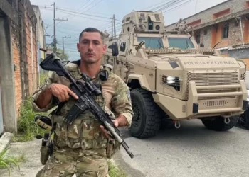 RJ: policial federal que salvou menina engasgada no DF é morto pela PM