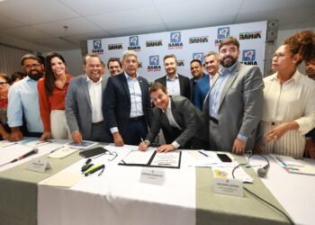 Em encontro com secretariado, governador faz balanço do 1º ano de gestão e planeja 2024