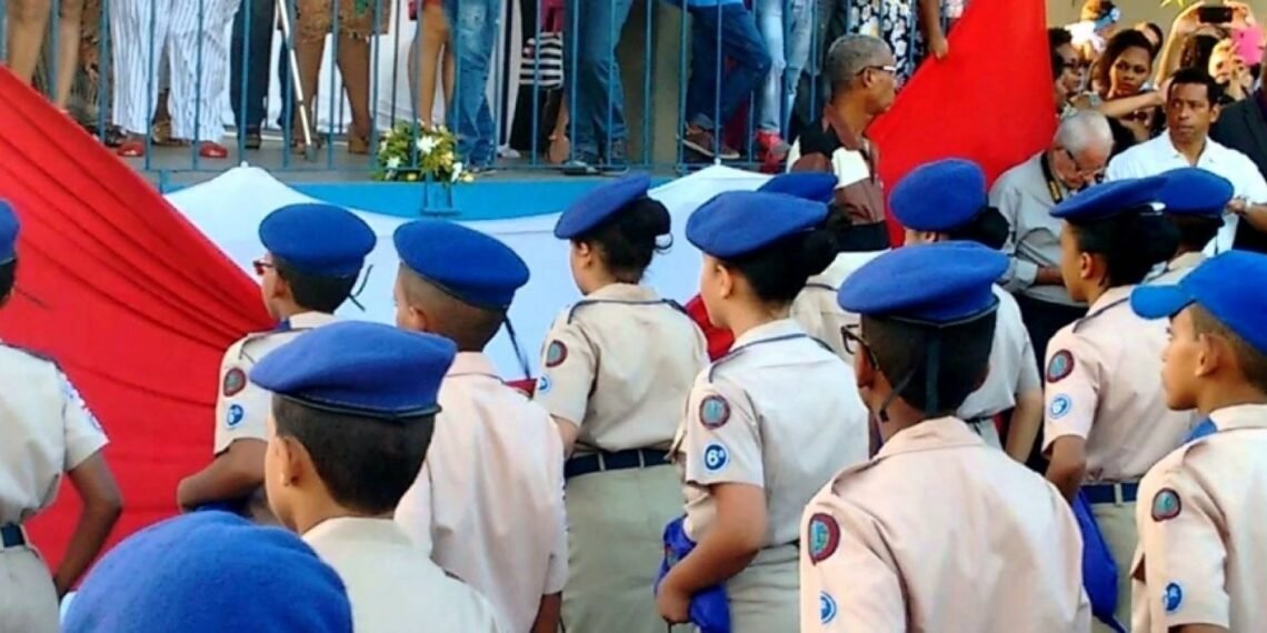 Colégio da Polícia Militar divulga nomes de alunos sorteados para escolas e creche da PM