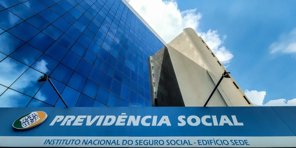 Extrato de benefícios do INSS com correção já pode ser consultado