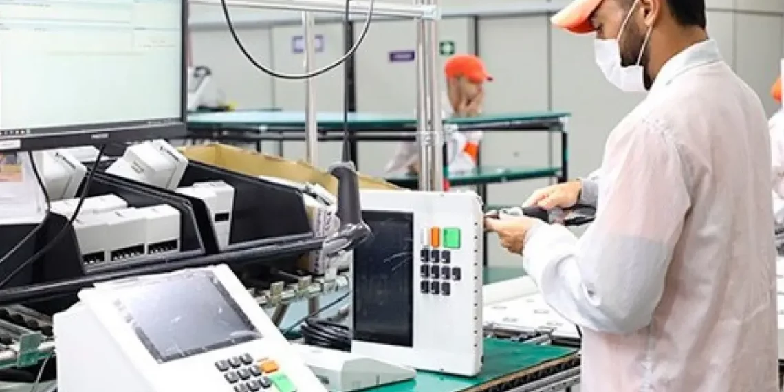 Mais de 80% das novas urnas para as eleições de 2024 já foram entregues aos TREs