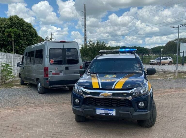 PRF apreende DUCATO com sinais identificadores adulterados