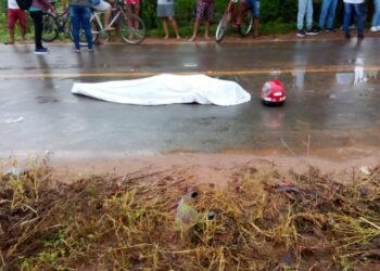 Barreiras: Motociclista morre em colisão com ônibus escolar no Povoado do Barrocão