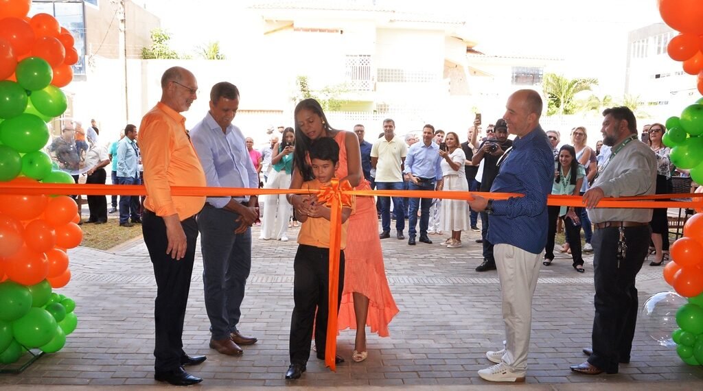 Barreiras ganha mais um novo empreendimento: Supermercado Raízes abre suas portas no bairro Renato Gonçalves